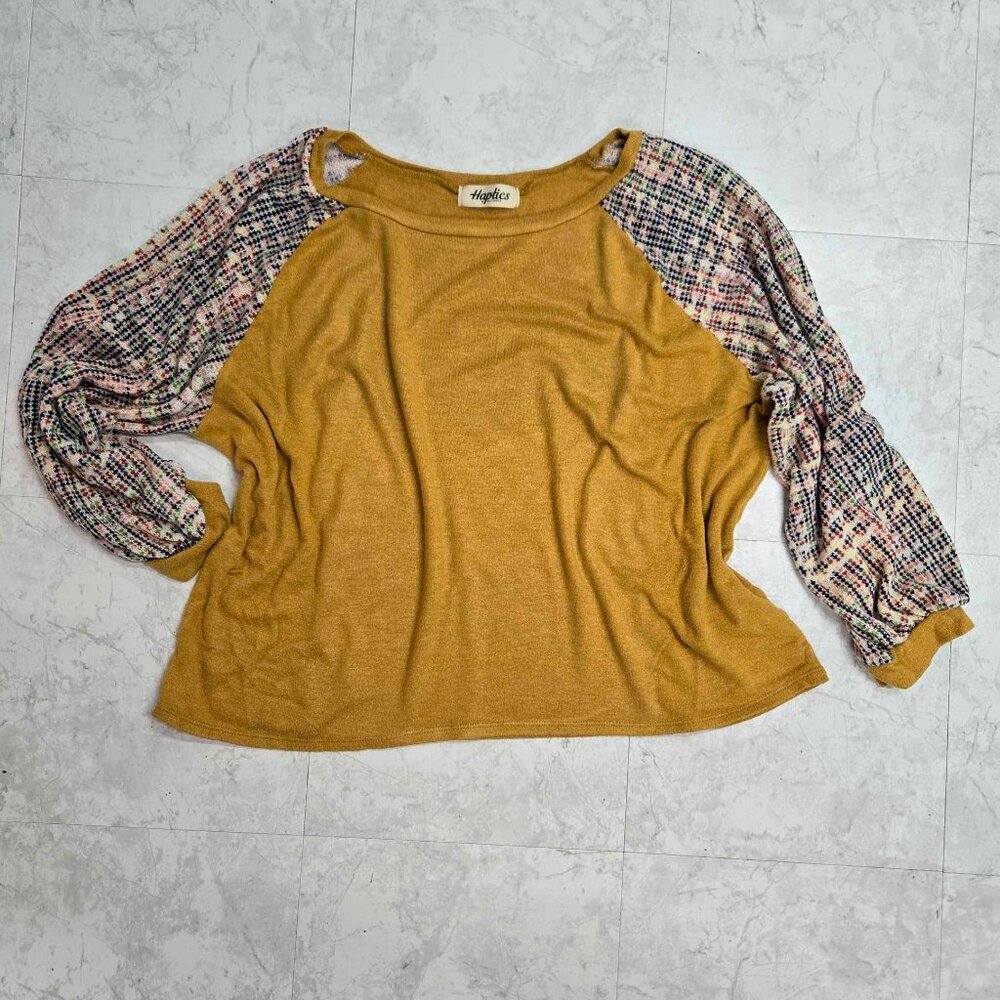 Haptics by Holly Harper Lightweight Oversized Sweater Size Large mustard yellow